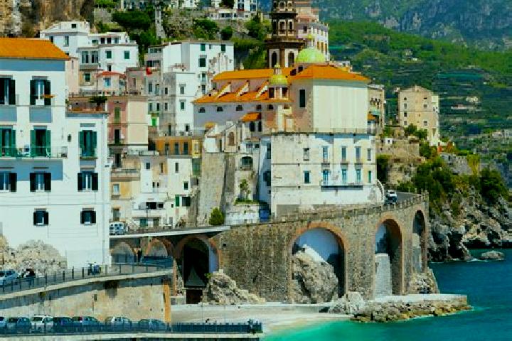 Eleanor, 36 — Escort in Castelfidardo, Italy