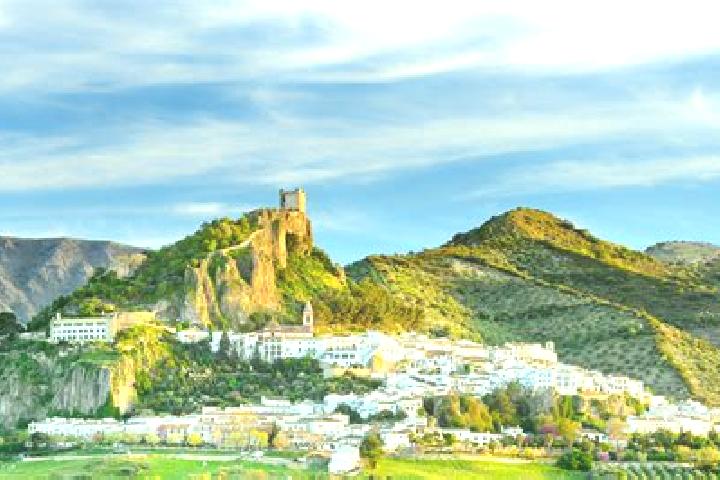 Eleanor, 36 — Escort in Castilfrio de la Sierra, Spain
