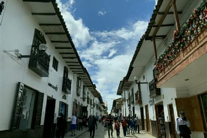 Eleanor, 36 — Escort in Chachapoyas, Peru