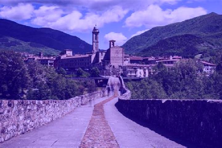 Eleanor, 36 — Escort in Gropparello, Italy