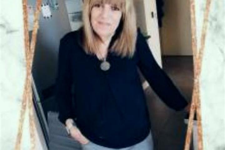 Eleanor, 36 — Escort in Grosbreuil, France