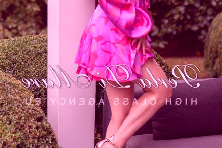 Eleanor, 36 — Escort in Prislopu Mare, Romania