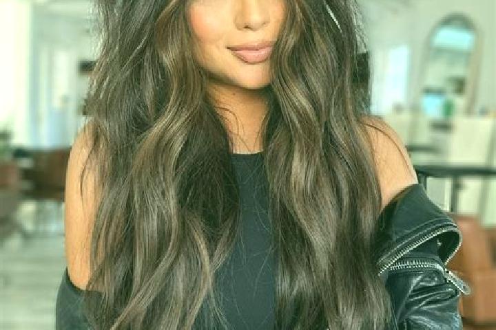 Eleanor, 37, a brunette dark-eyed mixed companion based in Adliswil. Offering 69, Tantra, GFE. Available for incall and outcall, day and evening dates.