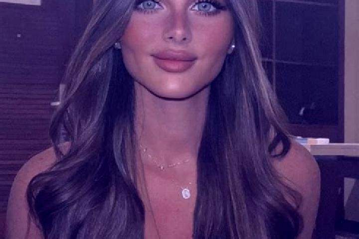 Eleanor, 37, a brunette dark-eyed slavic companion based in Pratora. Offering Overnight, Fetish, CIM. Available for incall and outcall, overnight bookings av...