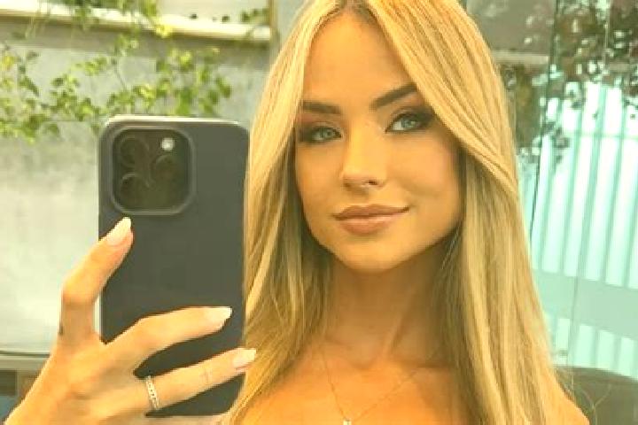 Eleanor, 37 — Escort in Casa Conejo, United States