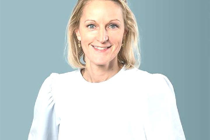 Eleanor, 37 — Escort in De Heeg, Netherlands