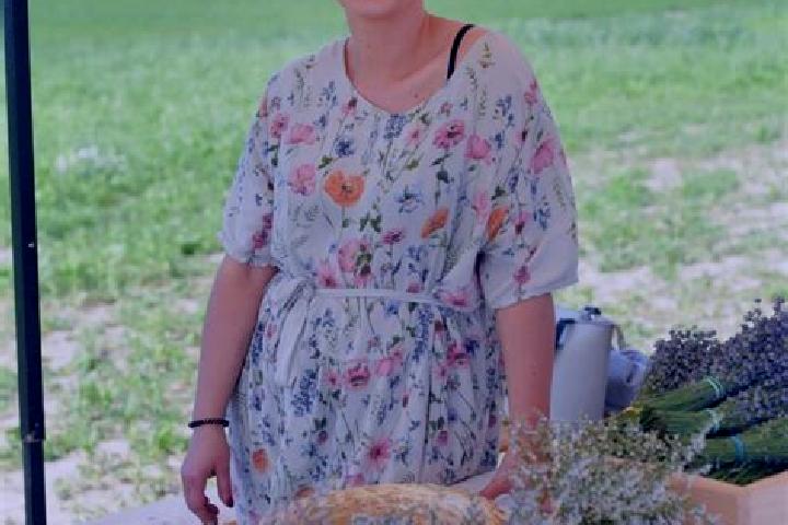 Eleanor, 37 — Escort in Trnava pri Laborci, Slovakia