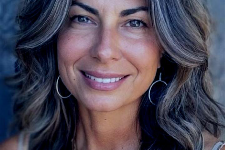 Eleanor, 38, a brunette grey-eyed middle eastern companion based in Lloyd. Offering GFE, OWO, CIM, A-Level, Massage. Available for incall and outcall, overni...