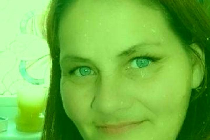 Eleanor, 38, a red brown-eyed european companion based in Seably. Offering Tantra, Erotic Massage, BDSM. Available for incall and outcall, day and evening da...