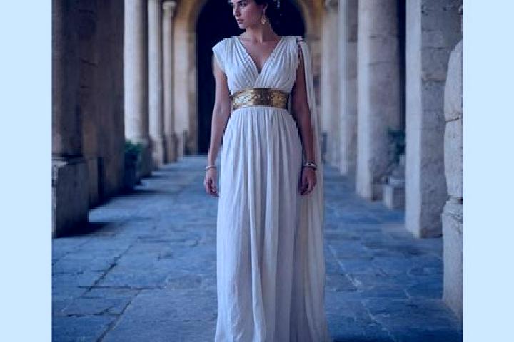 Eleanor, 38, a red brown-eyed mediterranean companion based in Toga. Offering Tantra, Fetish, Domination, GFE. Available for incall and outcall, overnight bo...