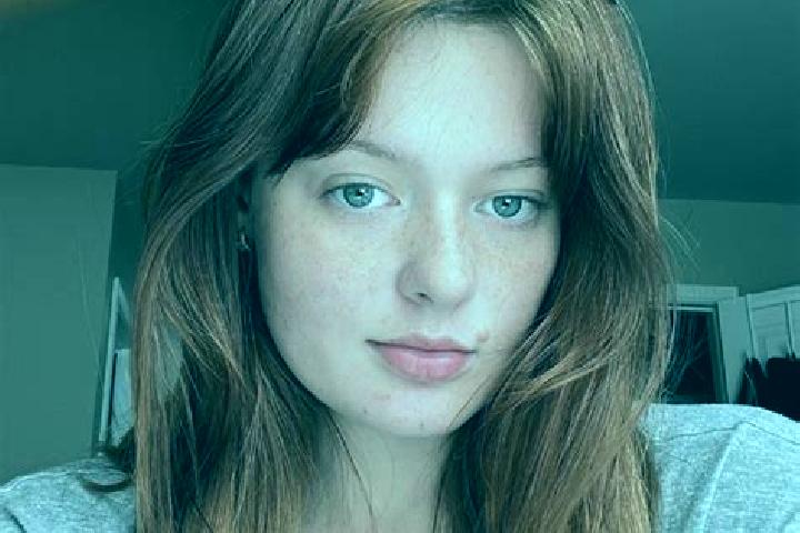 Eleanor, 38, a red grey-eyed slavic companion based in Villukuri. Offering Travel Companion, Massage, GFE. Available for incall and outcall, day and evening ...