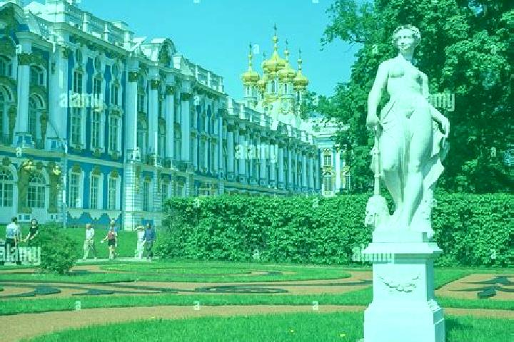 Eleanor, 38 — Escort in Pushkin, Russia