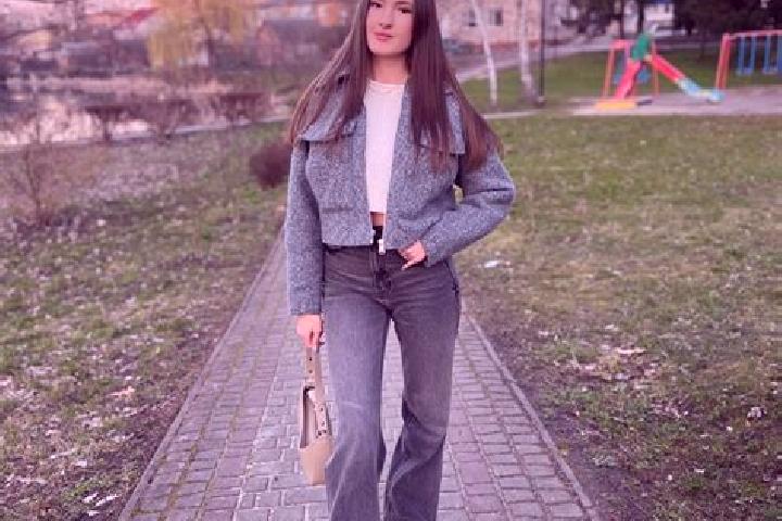Eleanor, 38 — Escort in Rozhyshche, Ukraine