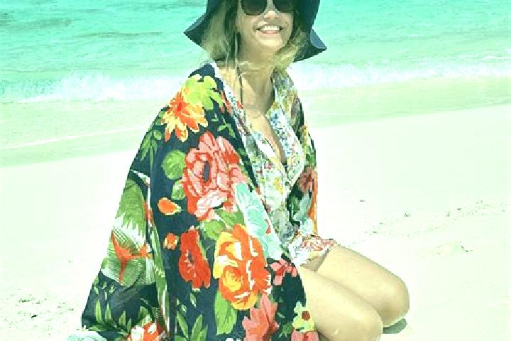 Eleanor, 38 — Escort in Santo Anastacio, Brazil