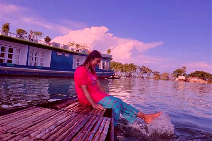 Eleanor, 38 — Escort in Sunamganj, Bangladesh