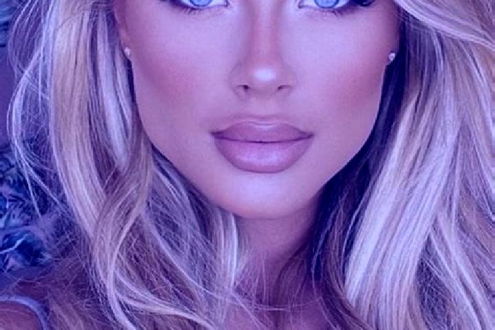 Eleanor, 39, a blonde blue-eyed latina companion based in Ofra. Offering Duos, CIM, Striptease, OWO. Available for incall and outcall, overnight bookings ava...