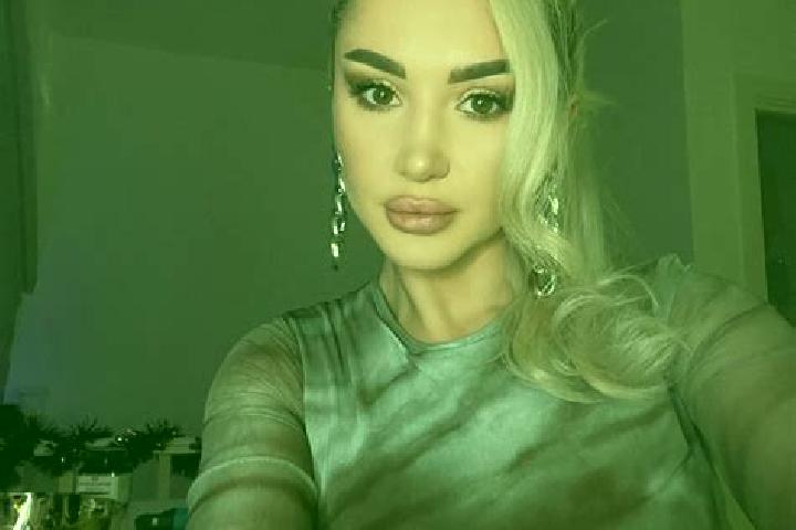 Eleanor, 39, a platinum blonde amber-eyed middle eastern companion based in San Jose Vista Hermosa. Offering Tantra, GFE, BDSM. Available for incall and outc...