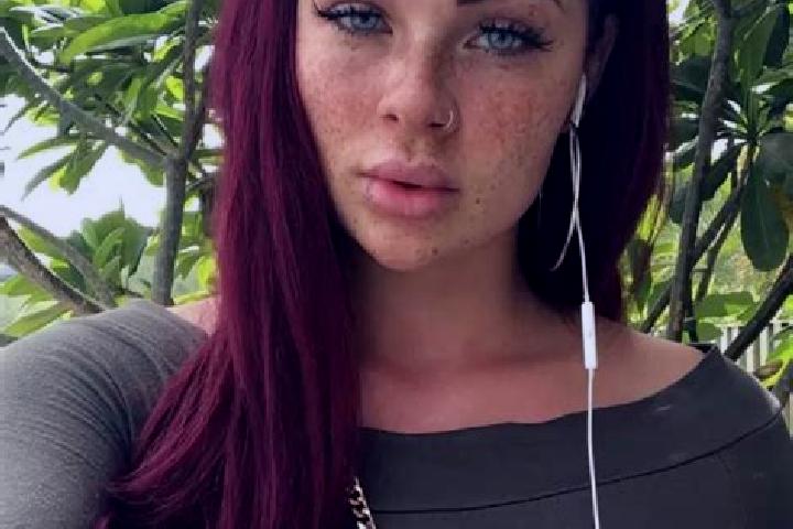 Eleanor, 39, a red dark-eyed latina companion based in Waldhausen im Strudengau. Offering OWO, Domination, Fetish, Striptease. Available for incall and outca...