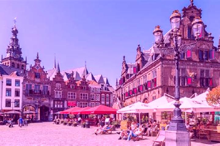 Eleanor, 39 — Escort in Arnhem, Netherlands