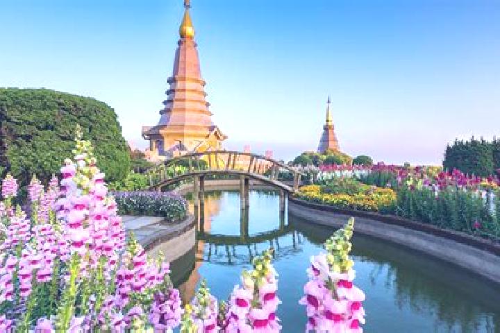 Eleanor, 39 — Escort in Bua Lai, Thailand