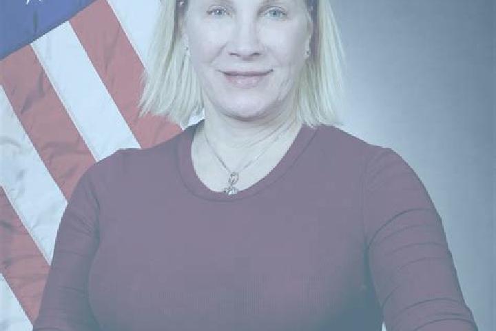 Eleanor, 39 — Escort in Dahlgren, United States