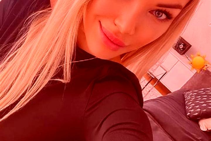 Eleanor, 39 — Escort in Dehylov, Czech Republic