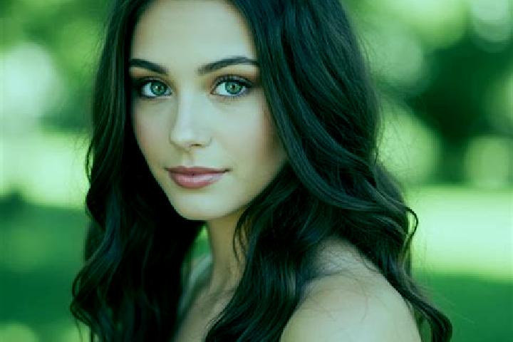 Elizabeth, 20, a brunette hazel-eyed mediterranean companion based in Vallila. Offering 69, Couples, Massage, GFE. Available for incall and outcall, overnigh...