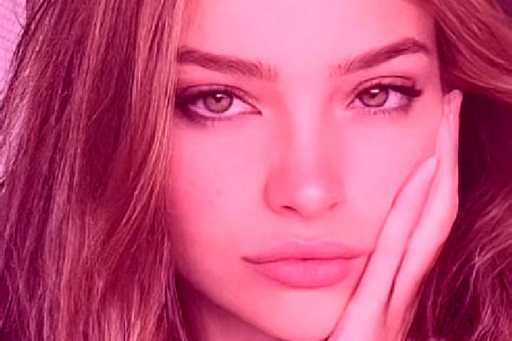 Elizabeth, 20, a dark blonde hazel-eyed mixed companion based in Khulimsunt. Offering OWO, GFE, Tantra, CIM. Available for incall and outcall, overnight book...