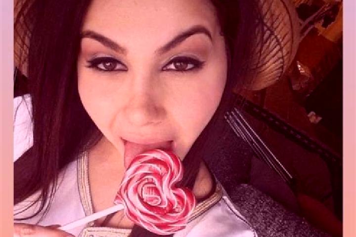 Elizabeth, 20 — Escort in Chester, United States