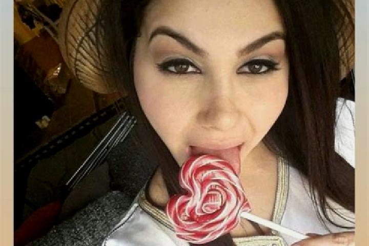 Elizabeth, 20 — Escort in Dormelles, France