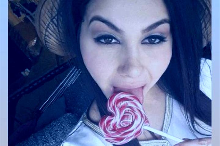 Elizabeth, 20 — Escort in Eymuer, Turkey