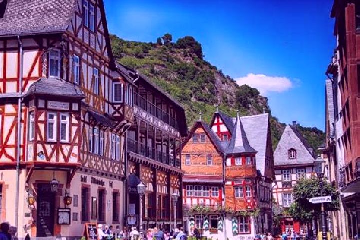 Elizabeth, 20 — Escort in Greffern, Germany
