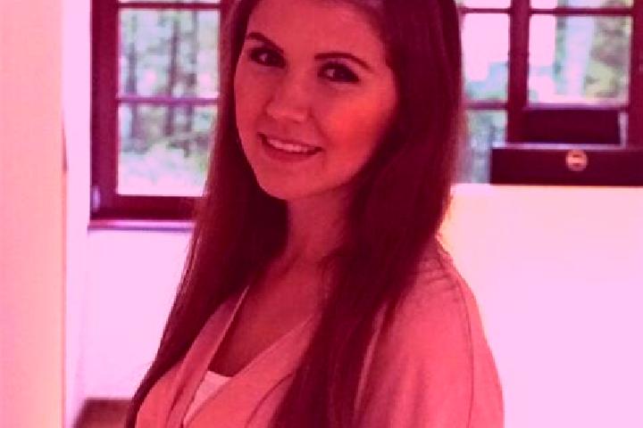Elizabeth, 20 — Escort in Haselau, Germany
