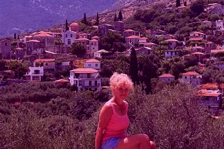 Elizabeth, 20 — Escort in Nea Poteidaia, Greece
