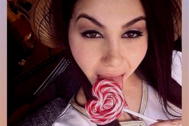 Elizabeth, 20 — Escort in Paitan, China