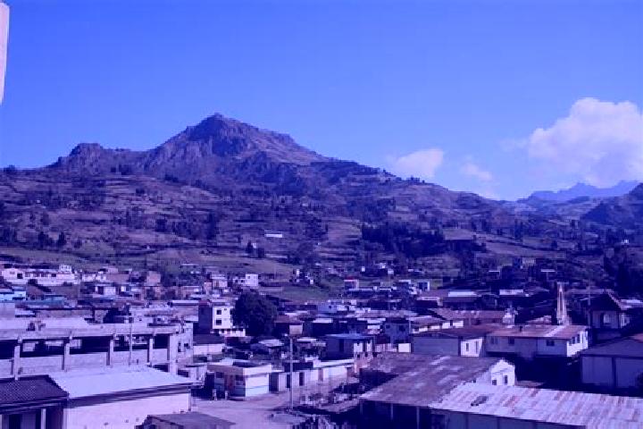 Elizabeth, 20 — Escort in Simiatug, Ecuador