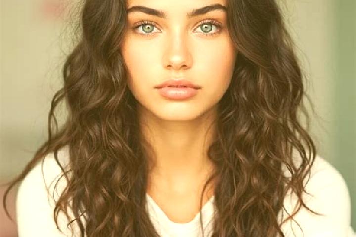 Elizabeth, 21, a auburn amber-eyed mediterranean companion based in Ranrahirca. Offering Overnight, Duos, Roleplay. Available for incall and outcall, day and...