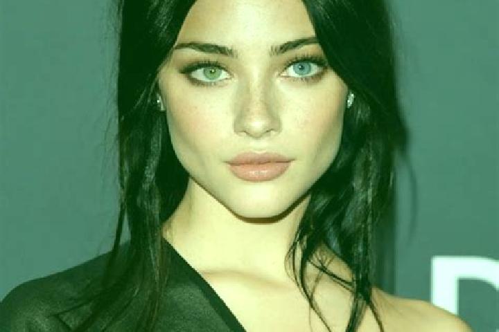 Elizabeth, 21, a black blue-eyed latina companion based in Gobreh. Offering CIM, GFE, Erotic Massage. Available for incall and outcall, overnight bookings av...