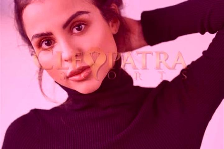Elizabeth, 21, a black dark-eyed mediterranean companion based in Zaltan. Offering 69, CIM, Fetish, Domination. Available for incall and outcall, day and eve...