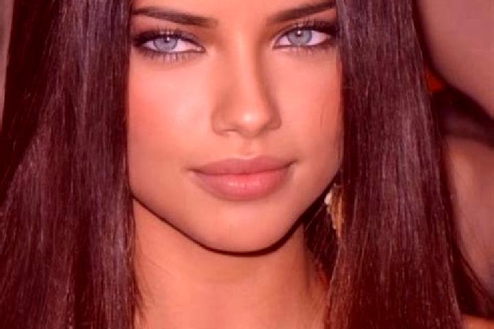 Elizabeth, 21, a brunette blue-eyed latina companion based in Donaghadee. Offering Roleplay, Duos, Party Girl. Available for incall and outcall, overnight bo...