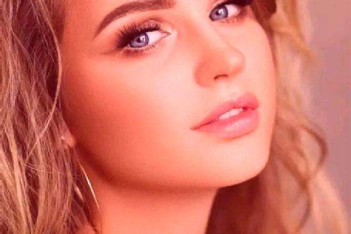 Elizabeth, 21, a dark blonde blue-eyed ebony companion based in Brionne. Offering Prostate Massage, Duos, 69, Massage, A-Level. Available for incall and outc...