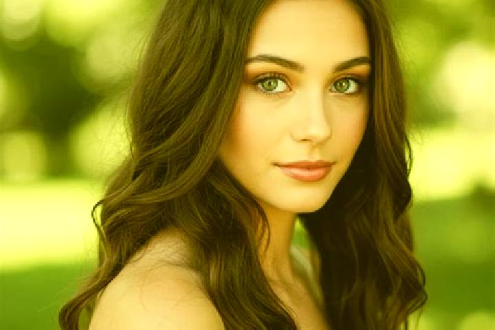 Elizabeth, 21, a dark blonde hazel-eyed caucasian companion based in Vinzaglio. Offering Overnight, Domination, Dinner Date. Available for incall and outcall...