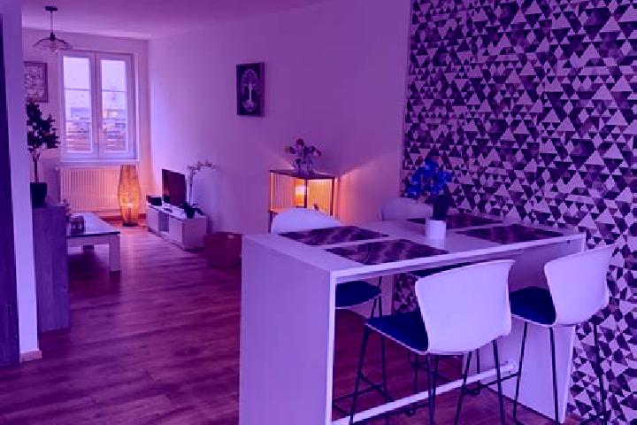 Elizabeth, 21 — Escort in Bischheim, France