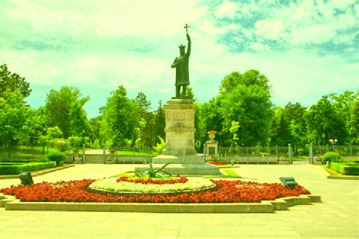Elizabeth, 21 — Escort in Ialoveni, Moldova