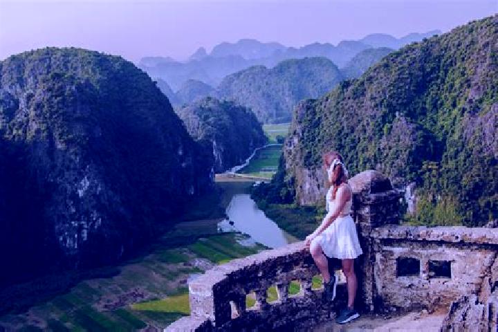 Elizabeth, 21 — Escort in Thi Tran Hoa Binh, Vietnam