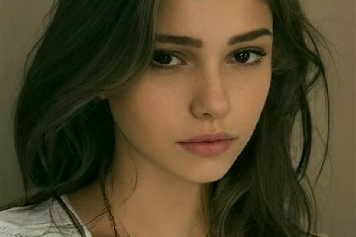 Elizabeth, 22, a black grey-eyed slavic companion based in Burang. Offering Prostate Massage, Couples, Party Girl, OWO, Overnight. Available for incall and o...