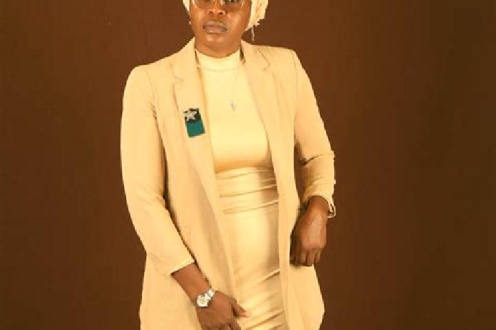 Elizabeth, 22 — Escort in Otjimbingwe, Namibia