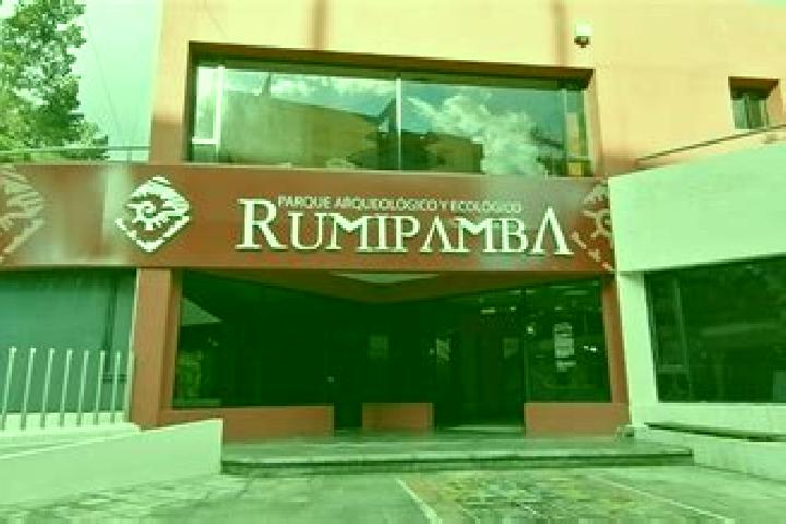 Elizabeth, 22 — Escort in Rumipamba, Ecuador