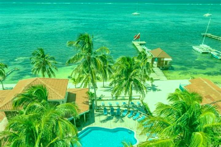 Elizabeth, 22 — Escort in San Felipe, Belize