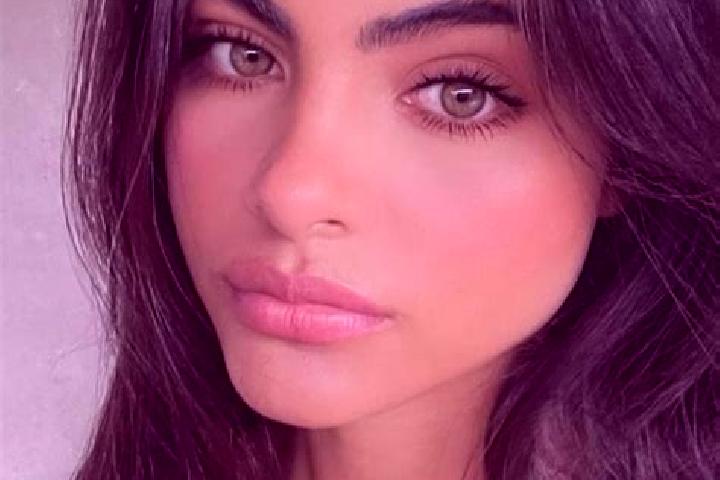 Elizabeth, 23, a auburn dark-eyed indian companion based in Koprinka. Offering Tantra, A-Level, Girlfriend Experience. Available for incall and outcall, day ...